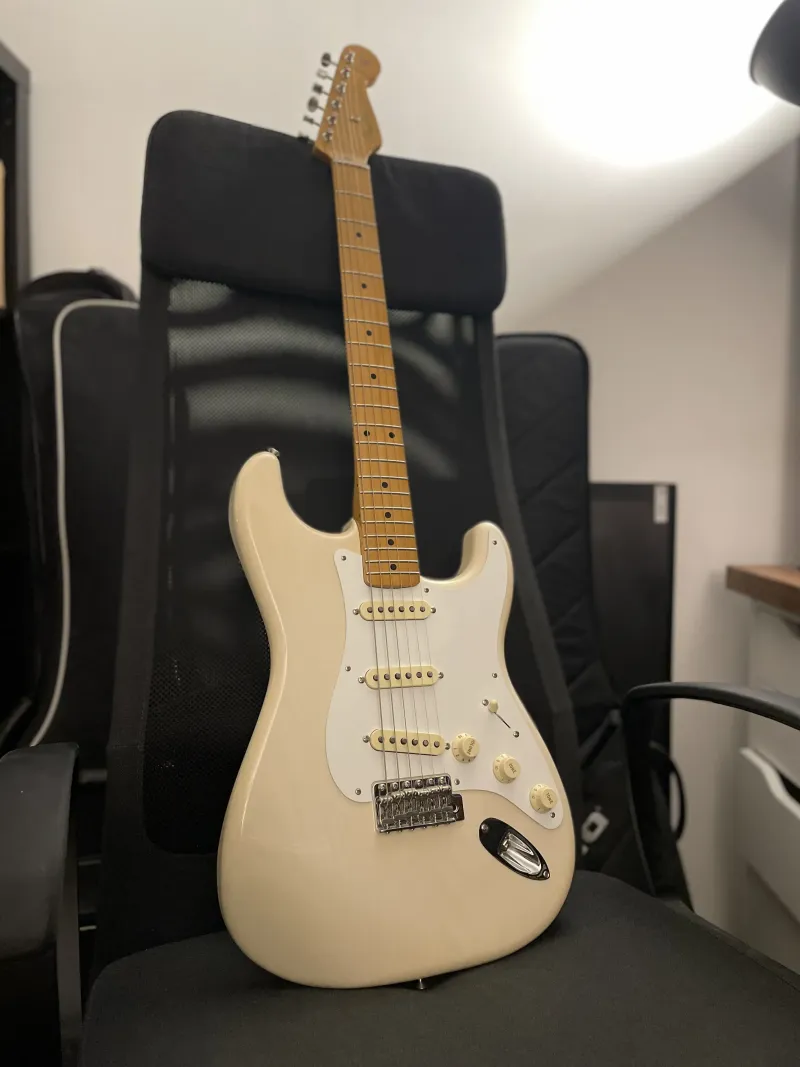 Fender Vintera 50s Stratocaster Electric guitar