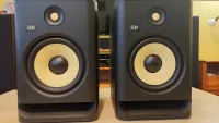 KRK Rokit 8 G4 Studio speaker [December 2, 2022, 1:25 pm]