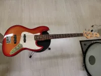 East  Bass Gitarre [December 3, 2022, 10:53 am]