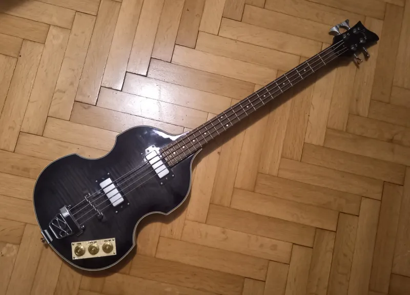 Baltimore by Johnson Viola Bass Bass Gitarre