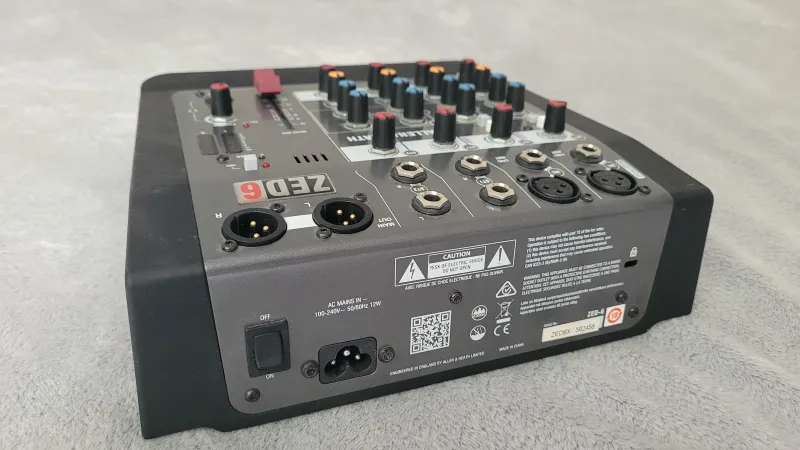 Allen&Heath ZED 6 mini Miešačka
