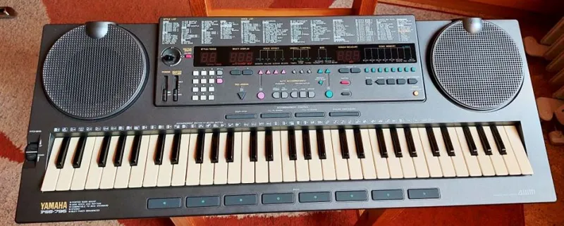 YAMAHA PSS 795 Sintetizador