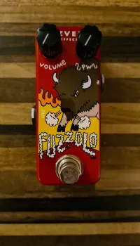 ZVEX Fuzzolo Pedal de efecto [January 7, 2023, 7:50 am]