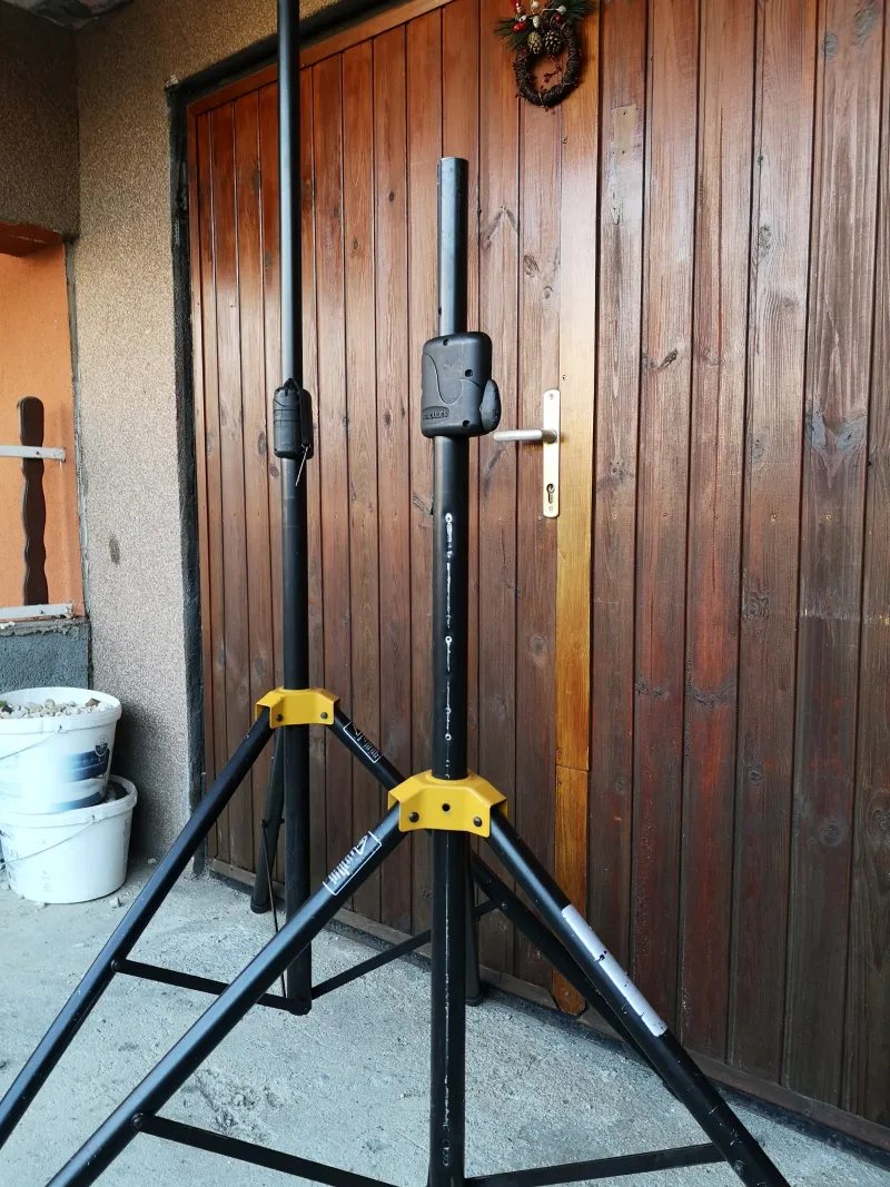 Hercules SS410B Hangfal állvány