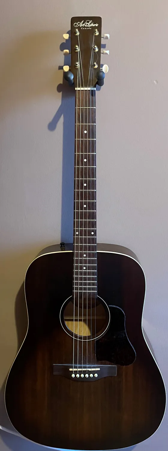 Art&Lutherie Americana Bourbon Burst QIT Elektroakusztikus gitár