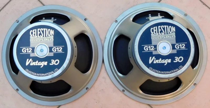 Celestion V30 16 ohm Hangszóró