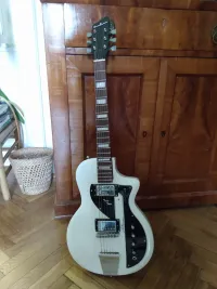 Eastwood Airline Twin Tone Electric guitar [July 11, 2023, 4:09 pm]