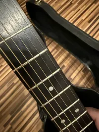 Morris  Acoustic guitar [March 7, 2026, 11:30 am]