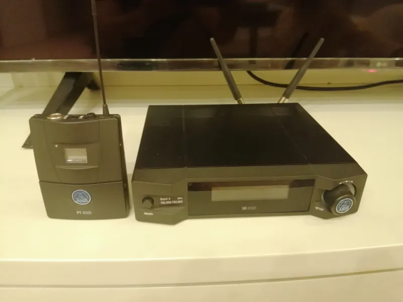 AKG Wireless Adóvevő