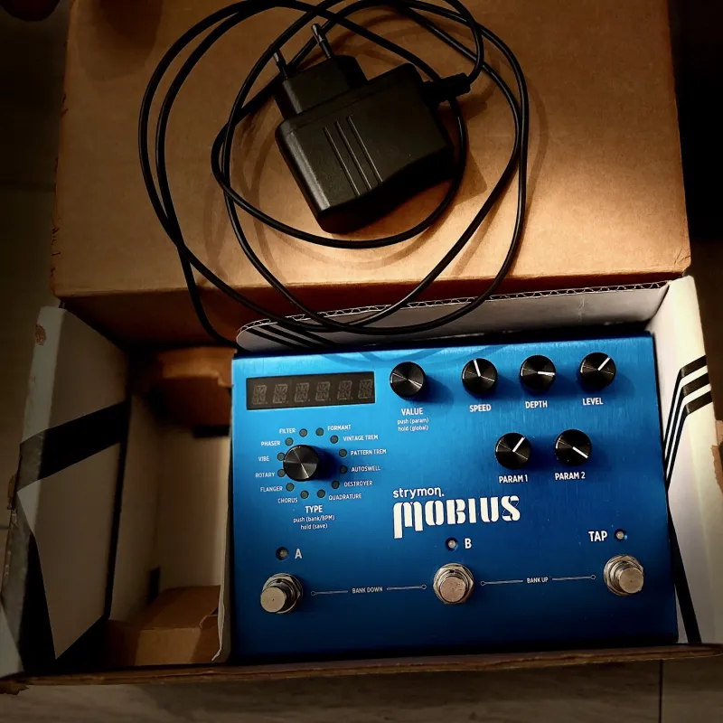 Strymon Mobius Effekt pedál