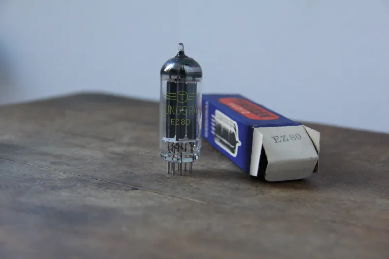  EZ80 6V4 Elektroncső