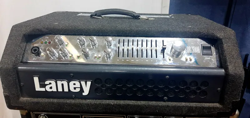 Laney DB300H Előfokcsöves Basszuserősítő-fej
