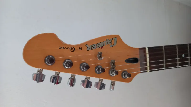  St 200 E-Gitarre