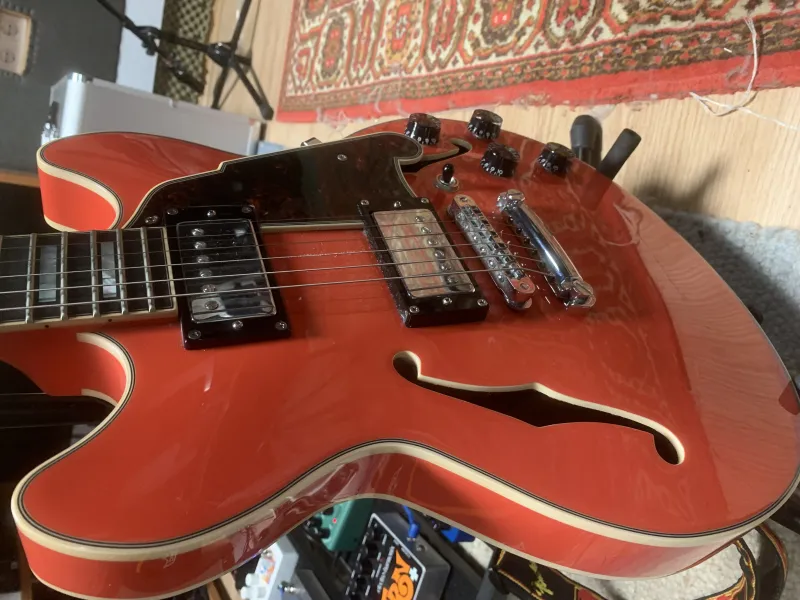 DAngelico PremierDC Jazzgitár