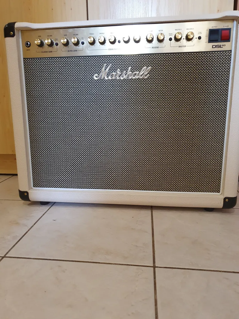 Marshall DSL40CR Gitarrecombo