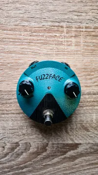 Jim Dunlop Jimi Hendrix Fuzz Face Mini Pedal [May 28, 2023, 9:44 pm]