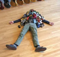 -  Elektromos gitár - OHMS [Tegnap, 22:43]