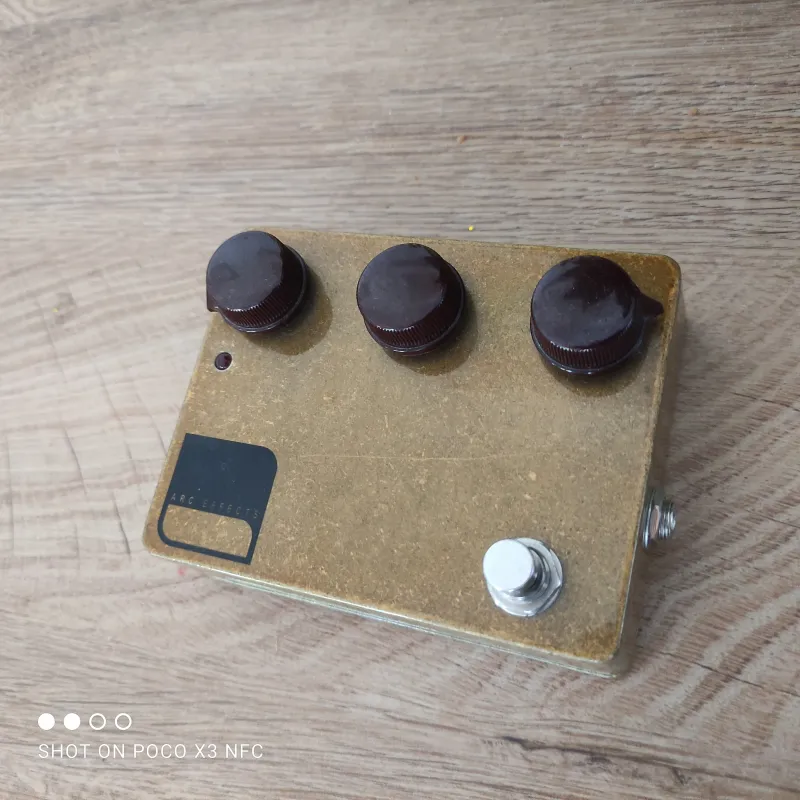 - Arc effect Klone V2 overdrive Effekt pedál