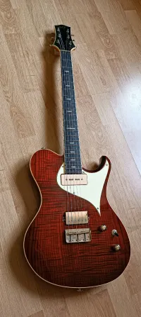 Boldogh Sunset Electric guitar [December 4, 2023, 10:15 pm]