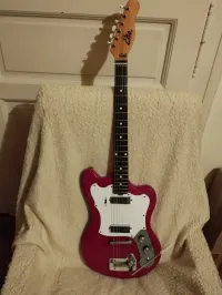 EKO Manta Elektrická gitara [July 17, 2023, 10:07 am]
