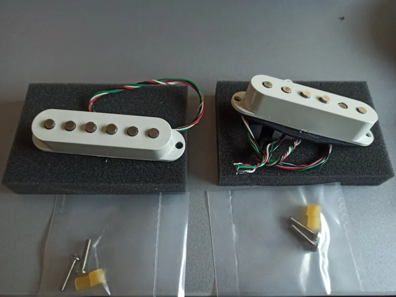 fender japan ストラトキャスター ディマジオhs-4⁄hs-3 fender japan