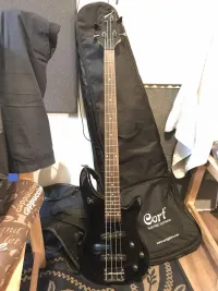 Roling`s B 310 BK Bass guitar [July 10, 2023, 7:17 pm]