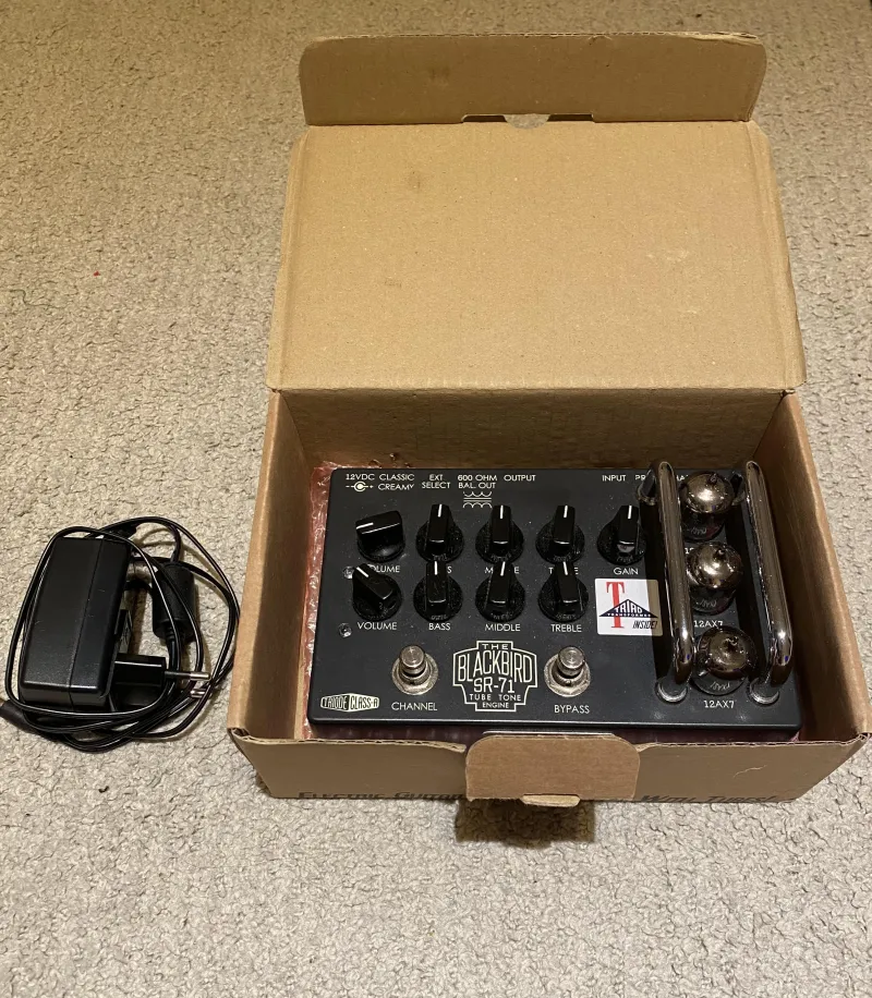 - Effectrode sr-71 blackbird tube preamp Preamplificador de tubo