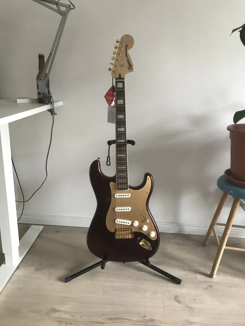 Squier 40 th Anniversary Electric guitar