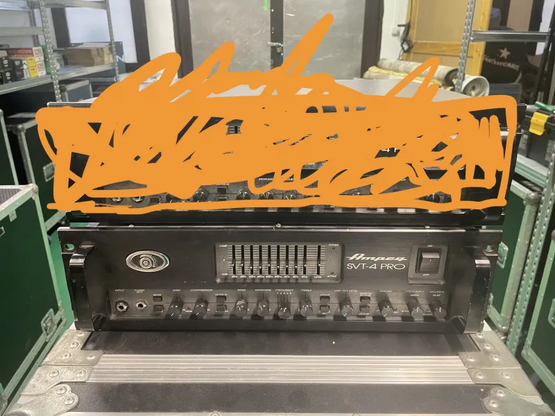 Ampeg SVT 4 PRO Cabezal de bajo