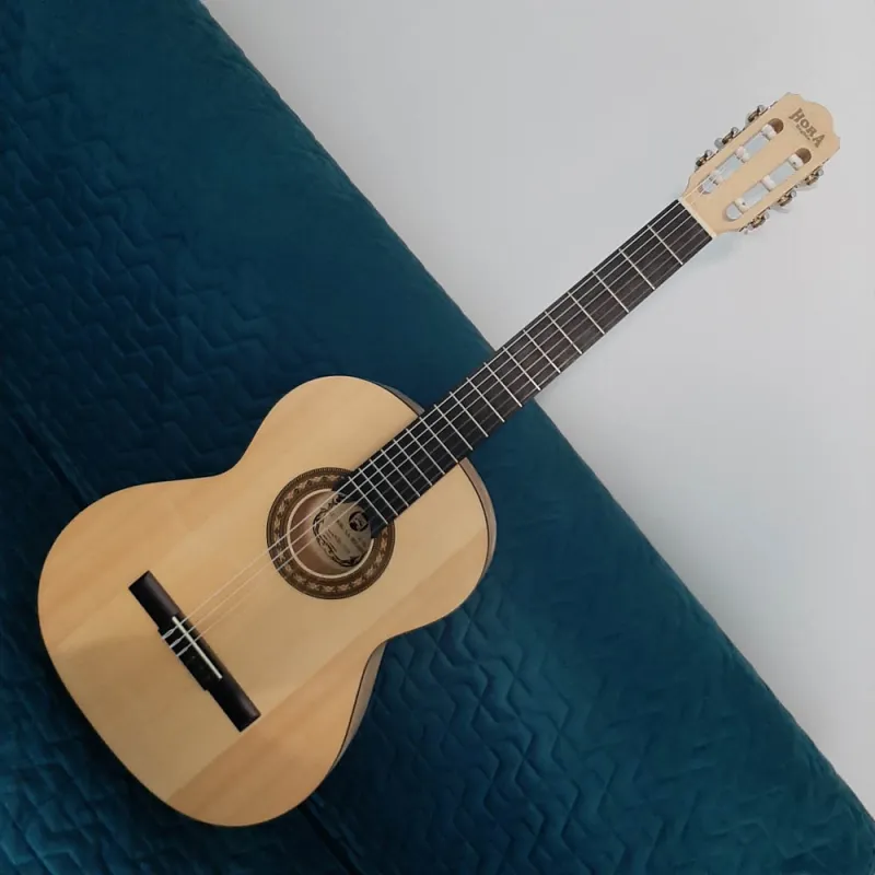 Hora Laura Klassiche Gitarre
