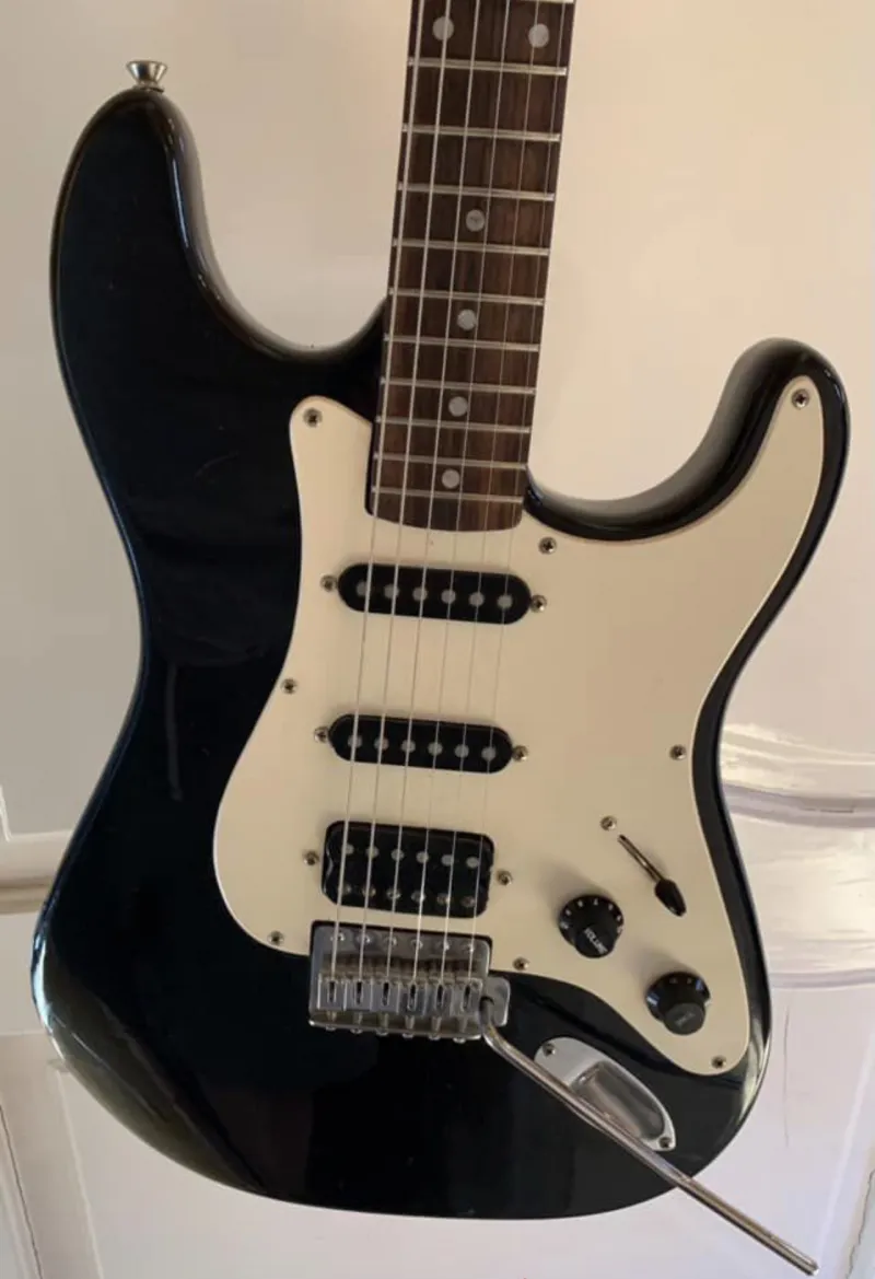 DIXON Stratocaster E-Gitarre