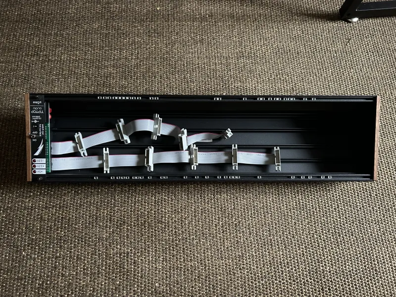Moog 104 hp + Tiptop uZeus power Rack box