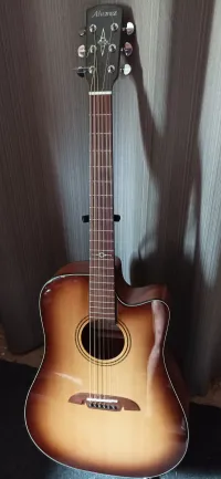 Alvarez AD60CESHB Natural Elektro-Akkustik Guitarre [July 31, 2023, 3:36 pm]