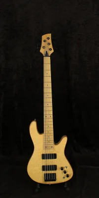 - Custom 5-Saiter Bass-Gitarre - Vintage52 Hangszerbolt és szerviz [March 16, 2025, 3:58 pm]