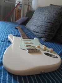 Fenix Stratocaster Electric guitar [September 5, 2023, 10:13 am]