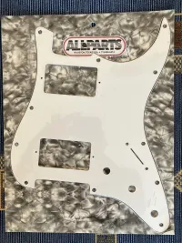 Allparts Strato Pickguard [October 23, 2023, 11:44 am]