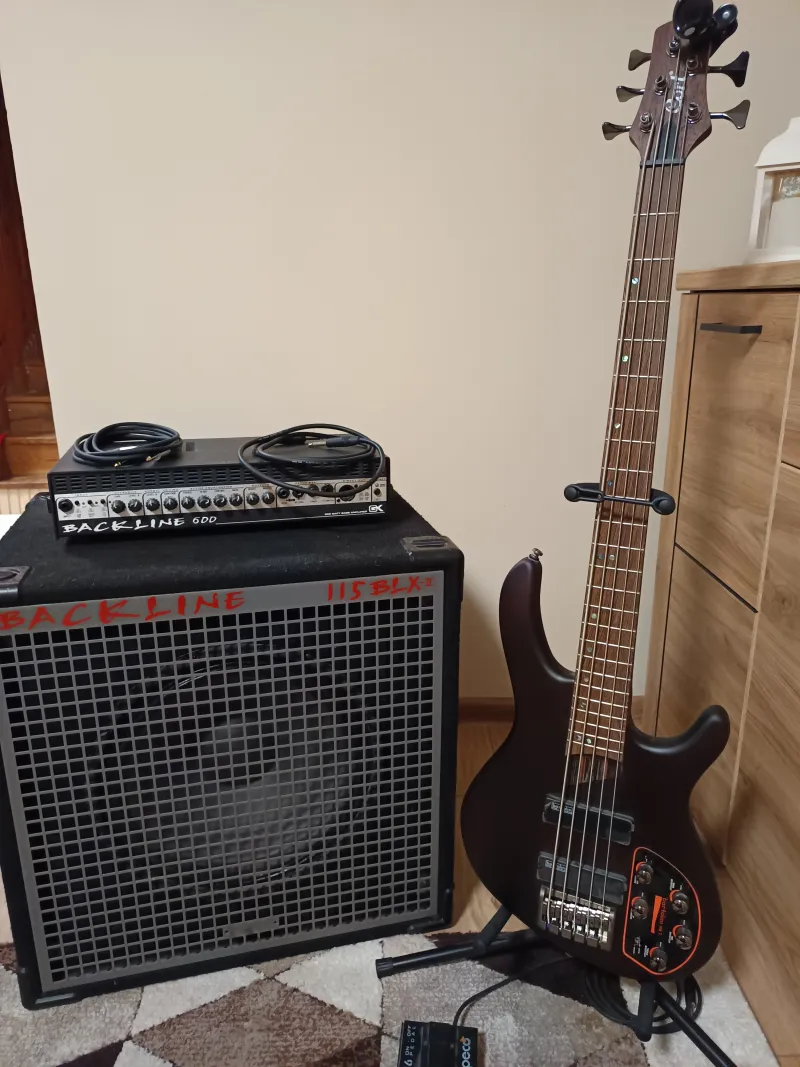 Gallien Krueger Backline 600 Basszus fej és láda Gallien Krueger Backline 600 Basszus fej és láda