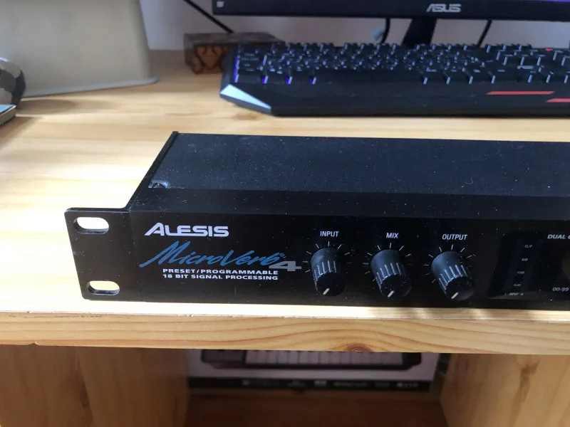 Alesis Microverb 4 Effekt processzor