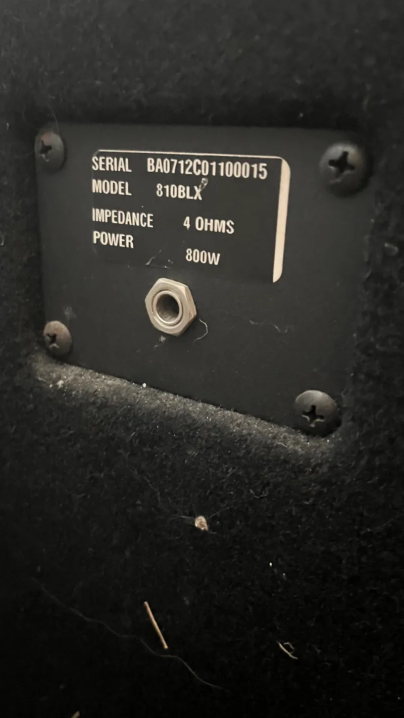  Backline 810BLX Basszus láda
