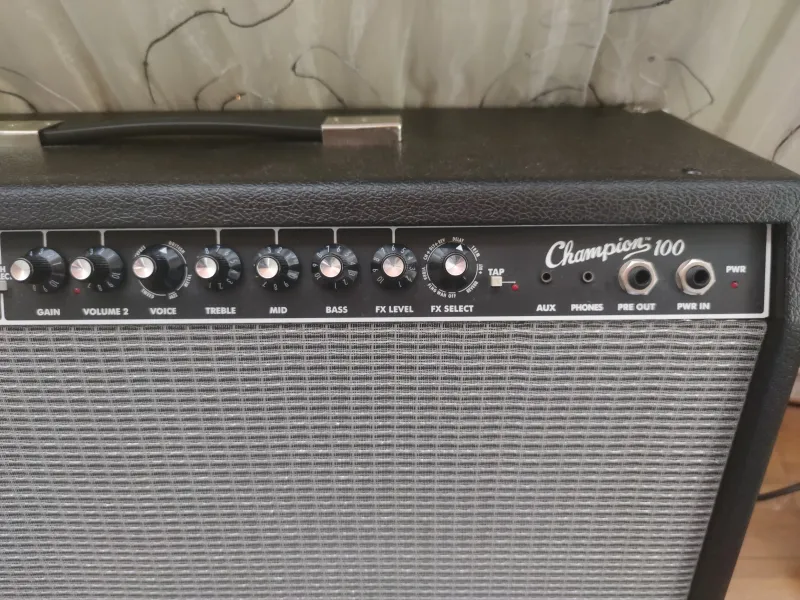 Fender Champion 100 Guitar combo amp