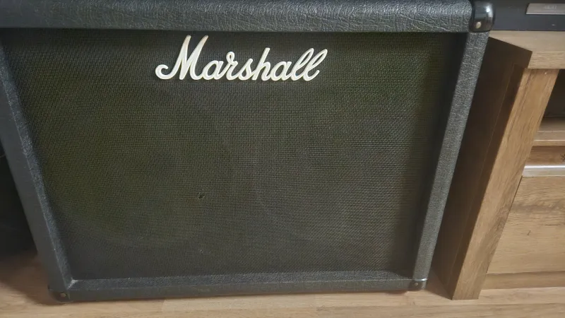 Marshall 212 Gitárláda