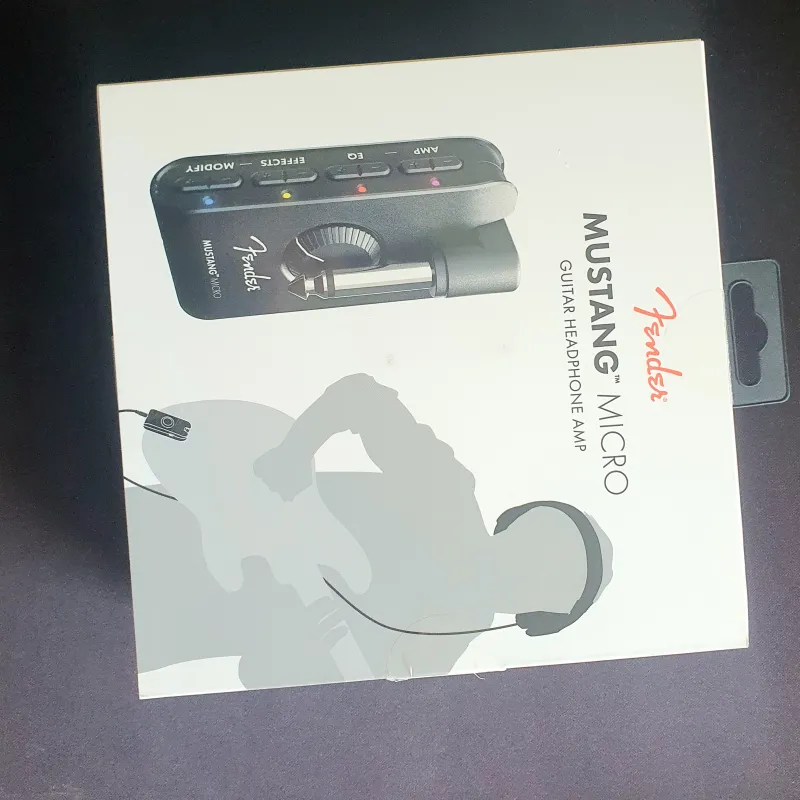 Fender Mustang Micro Slúchadlový gitarový zosilňovač