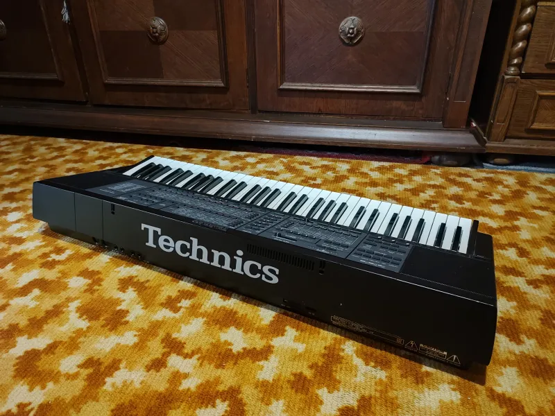 Technics SX-K700 Szintetizátor
