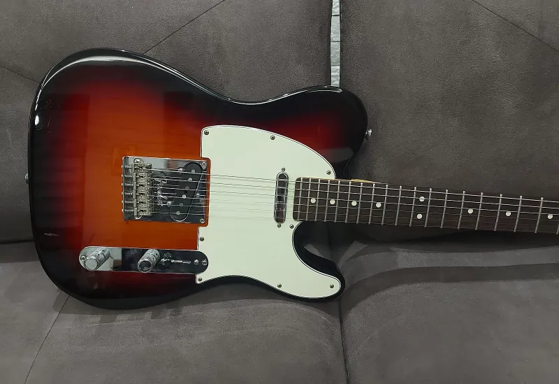 Fender AMERICAN STANDARD TELECASTER 2015 SUNBURST Elektrická gitara