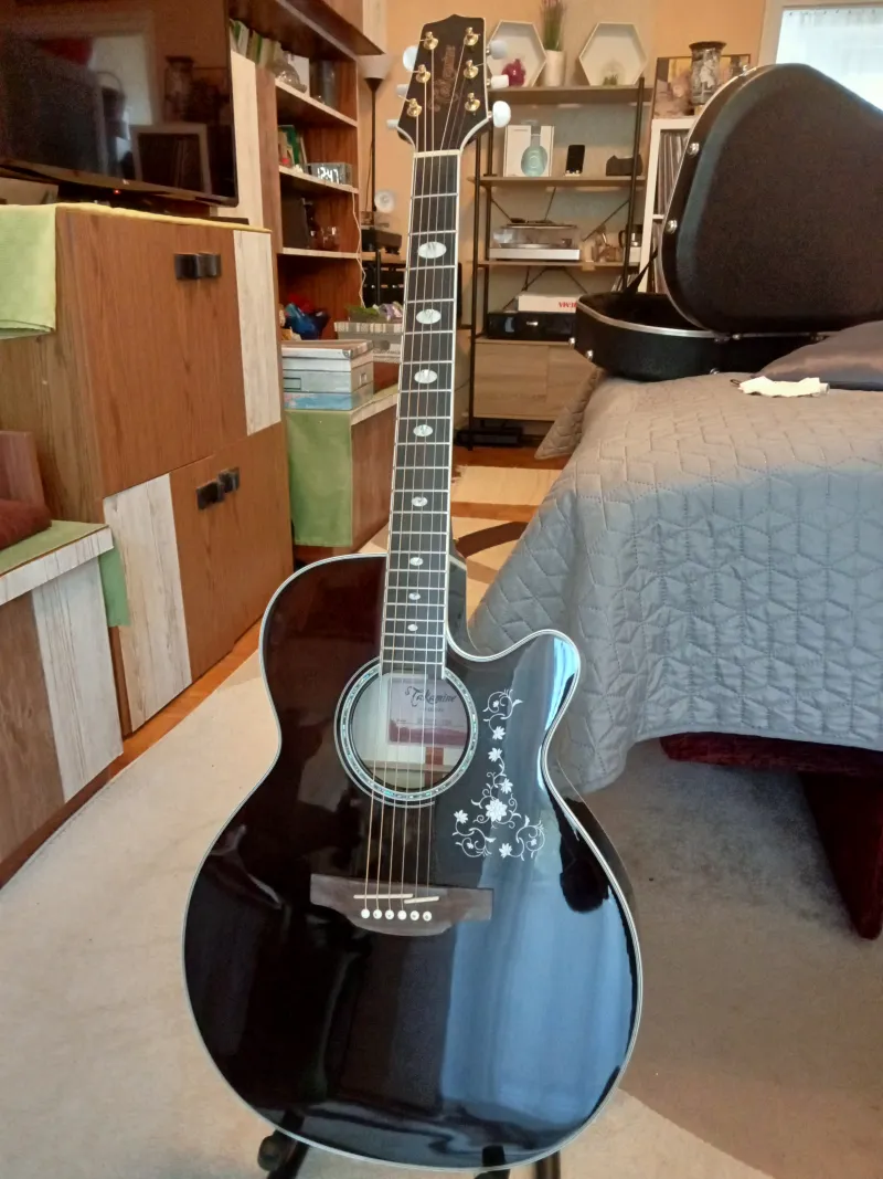 Takamine GN75 CE Elektroakusztikus gitár