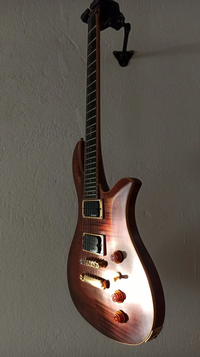  Eagle archtop Electric guitar