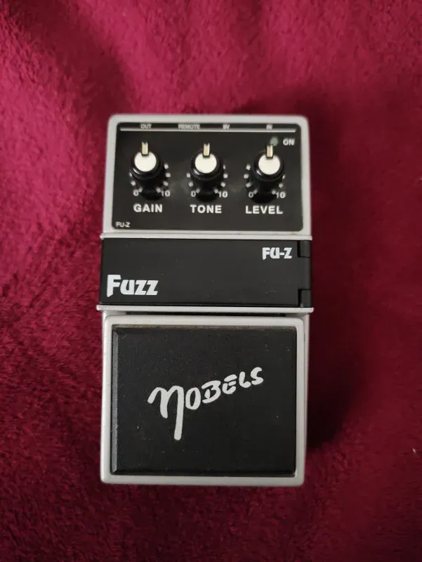 Nobels Fu-z Effekt pedál