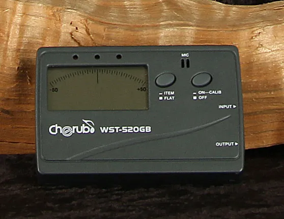 Cherub WST-520GB Guitar tuner