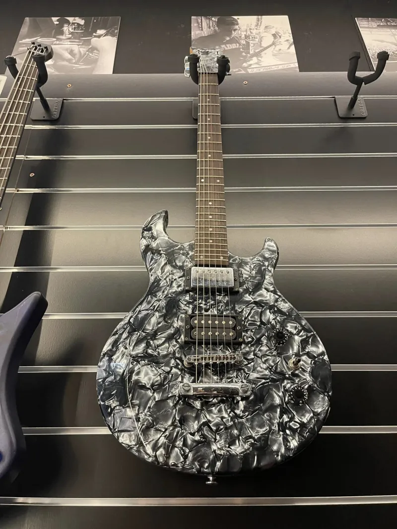   Elektromos gitár