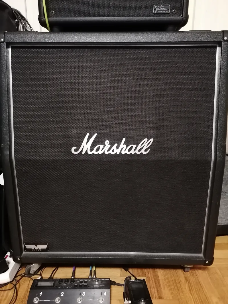 Marshall MF400 Reproduktor pre gitarovú skriňu